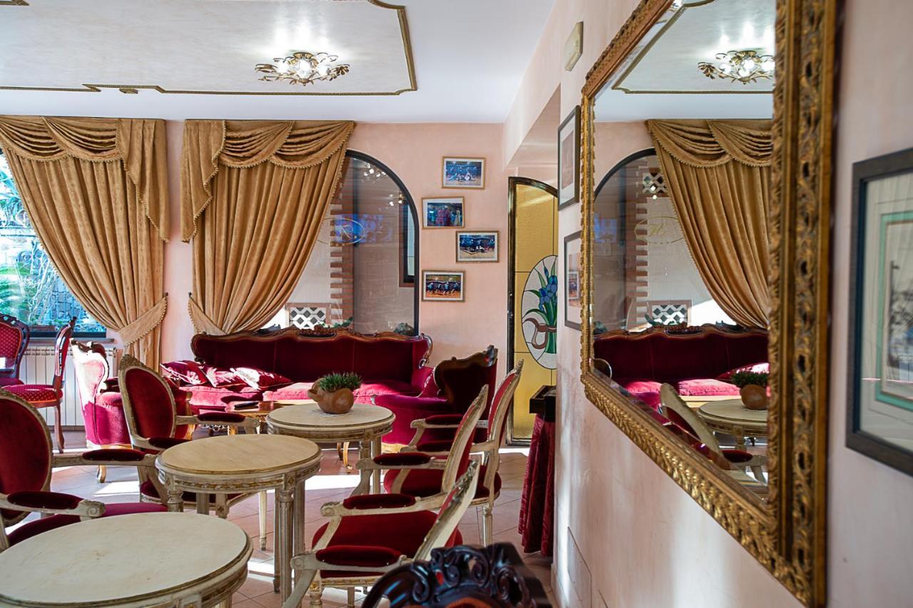 Louis Ii 3*