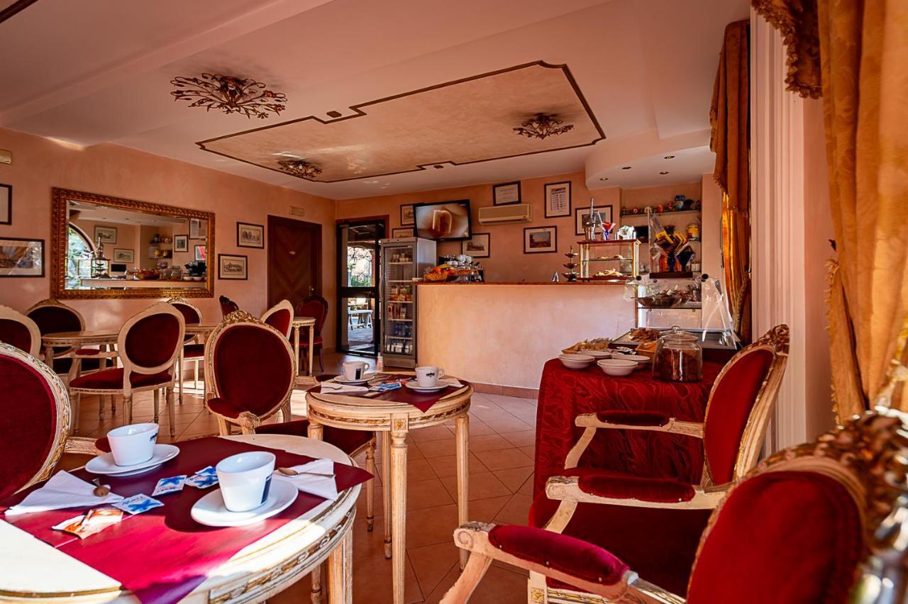 Louis Ii Hotel